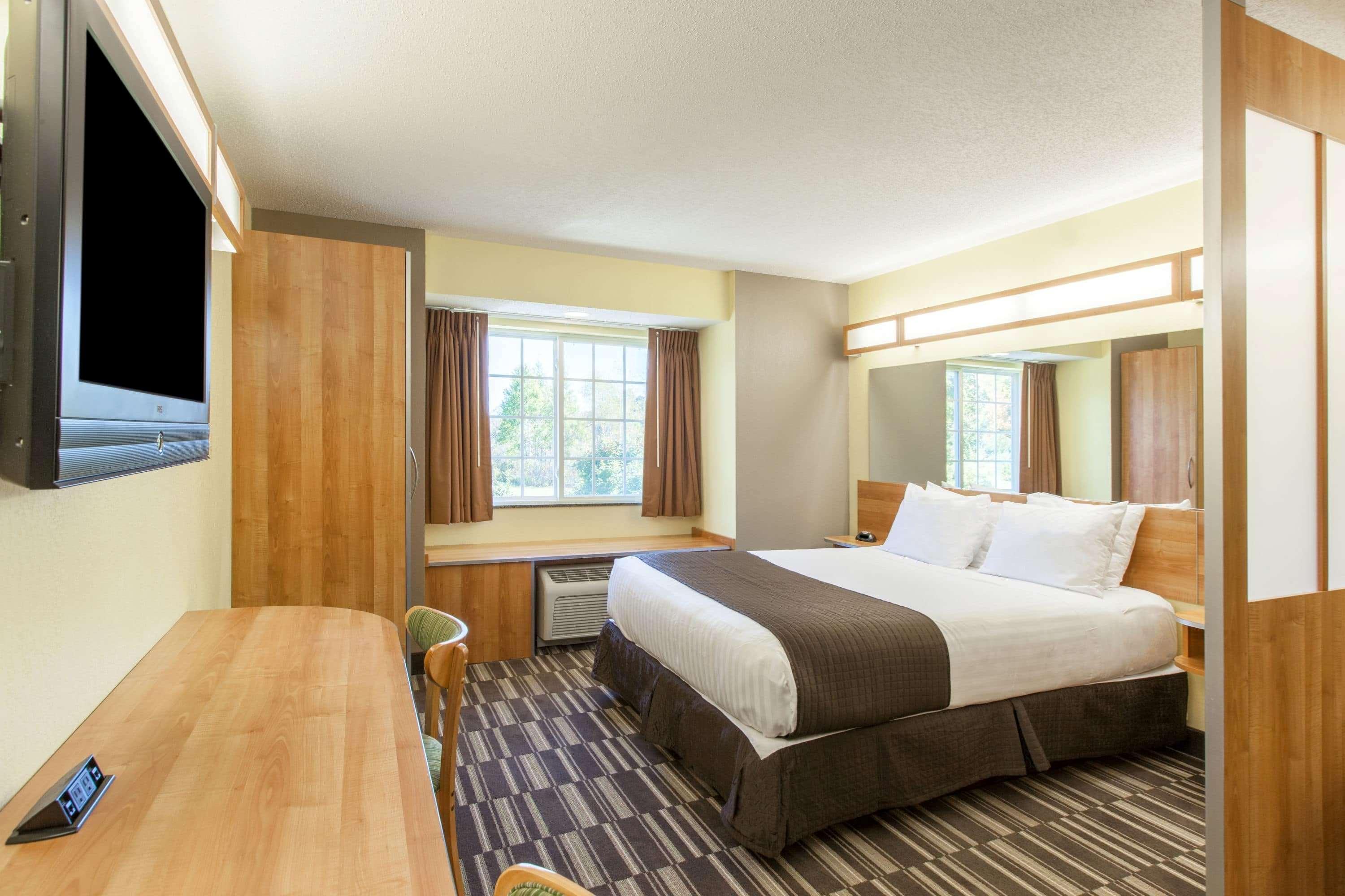 Microtel Inn & Suites By Wyndham Johnstown Buitenkant foto