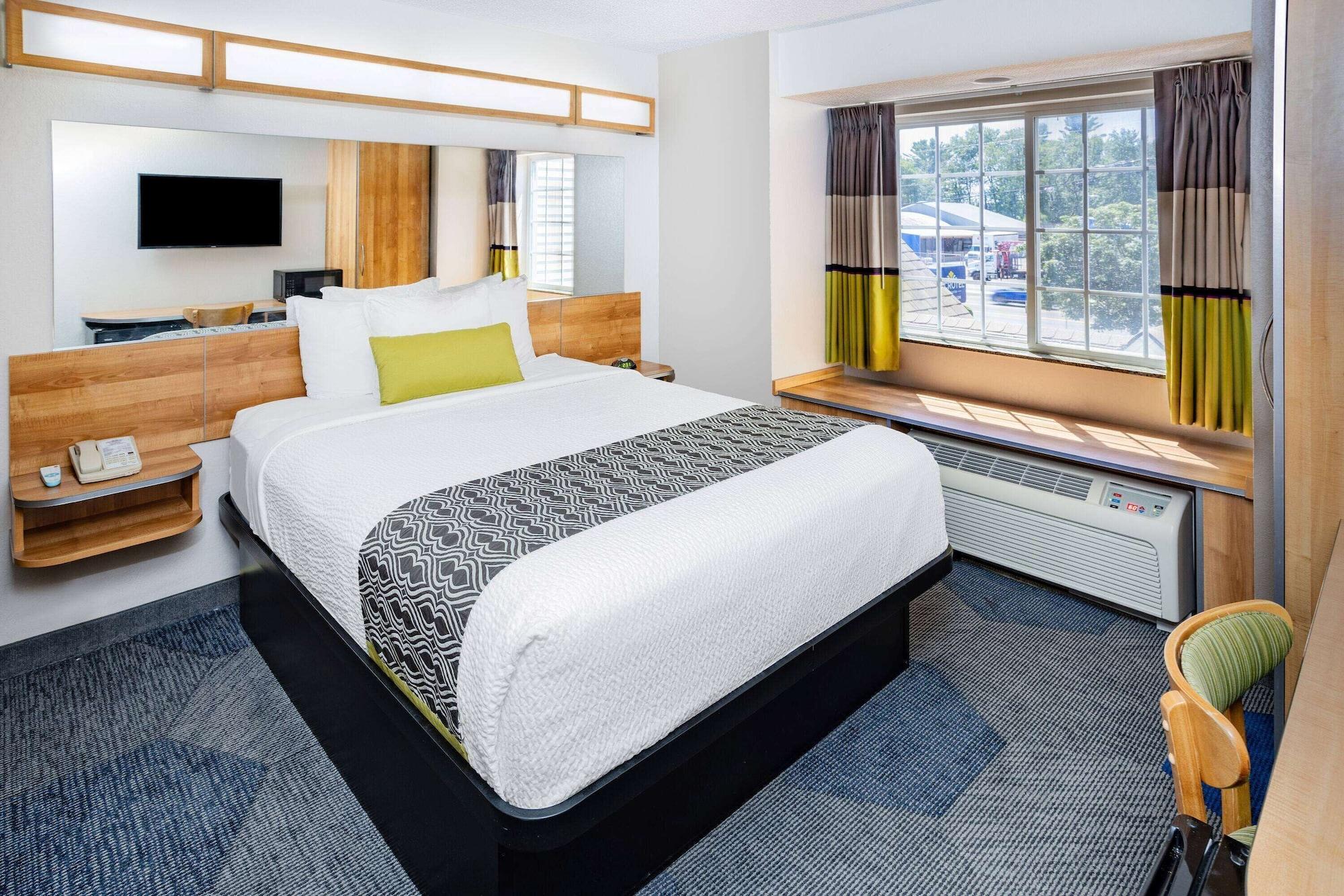 Microtel Inn & Suites By Wyndham Johnstown Buitenkant foto
