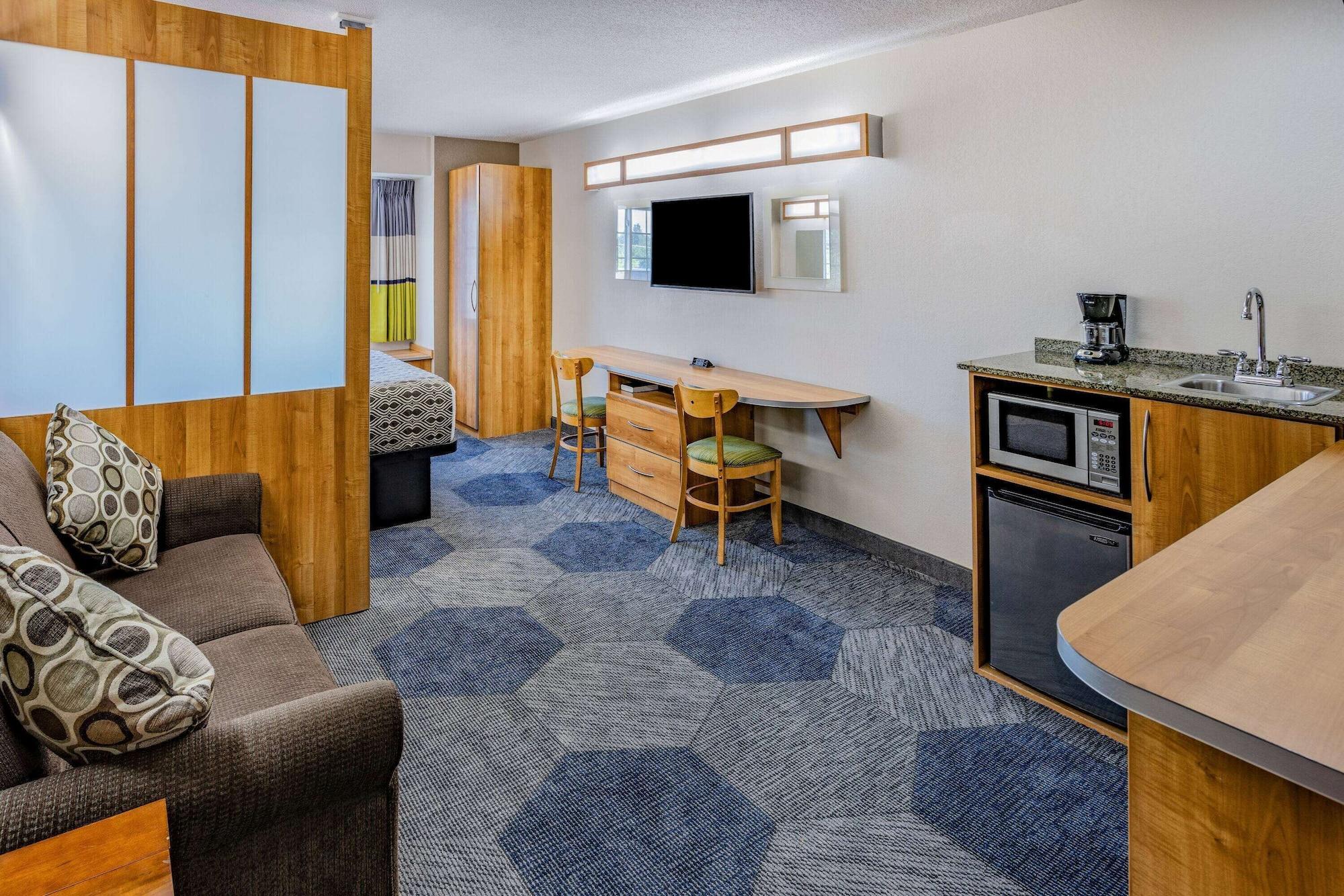 Microtel Inn & Suites By Wyndham Johnstown Buitenkant foto
